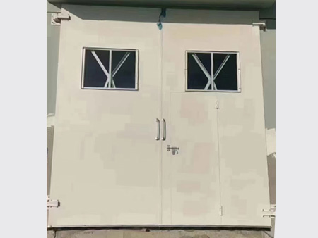 山東工業(yè)平開門安裝公司