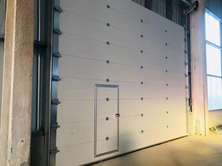 工業(yè)提升門安裝