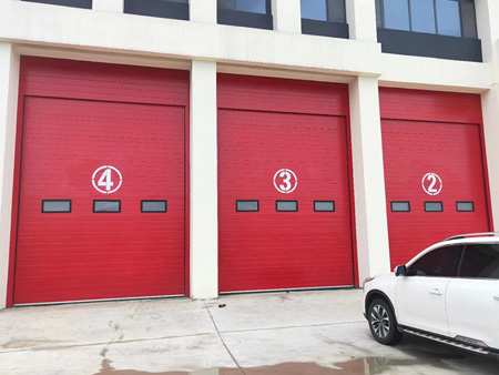 工業(yè)提升門安裝公司